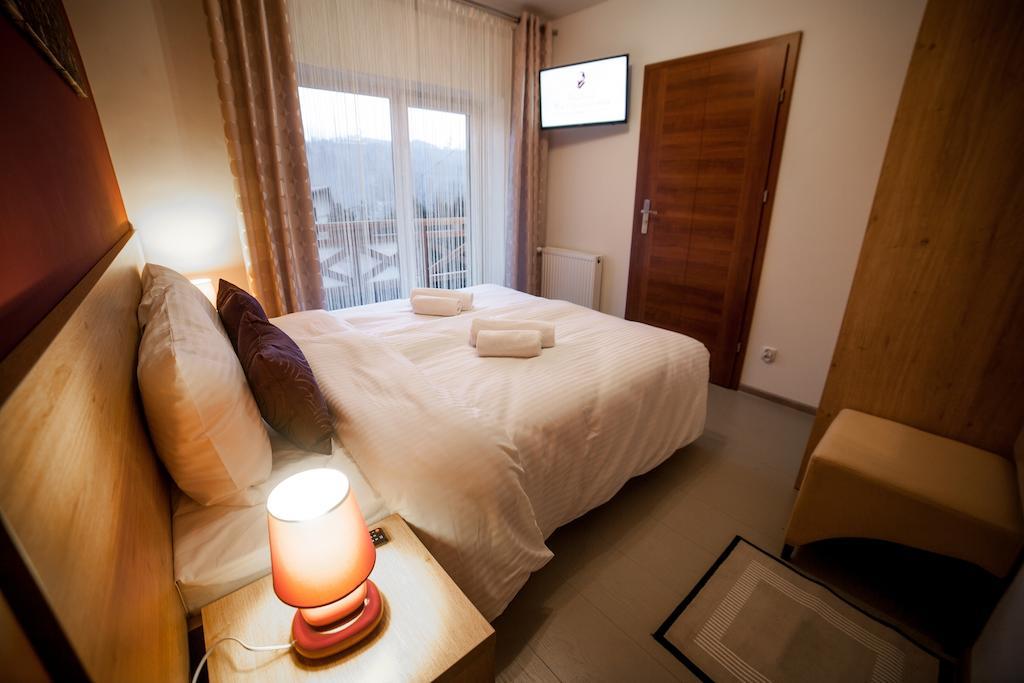 Rezydencja Pod Ochorowiczowka B&B Висла Номер фото